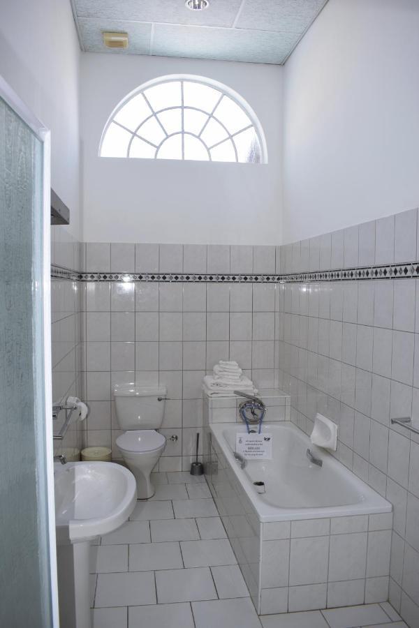 Central Hotel Omaruru Zewnętrze zdjęcie