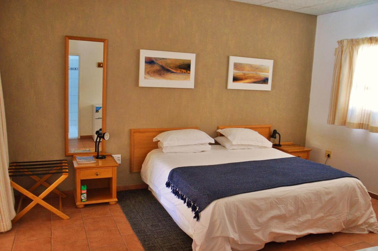 Central Hotel Omaruru Zewnętrze zdjęcie